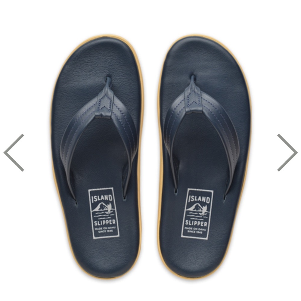 Island Slipper Classic Handmade leather sandal - like new